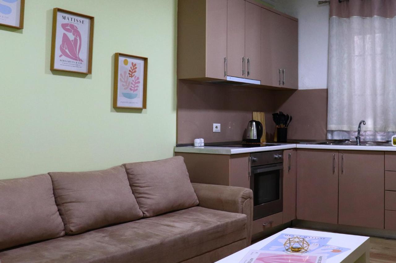 Euonia Apartment Tirana Esterno foto